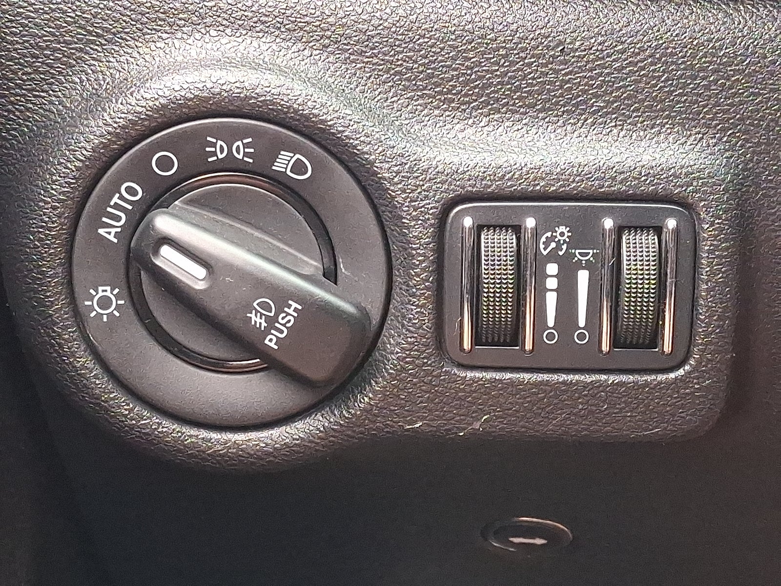 2013 Dodge Dart SXT FWD