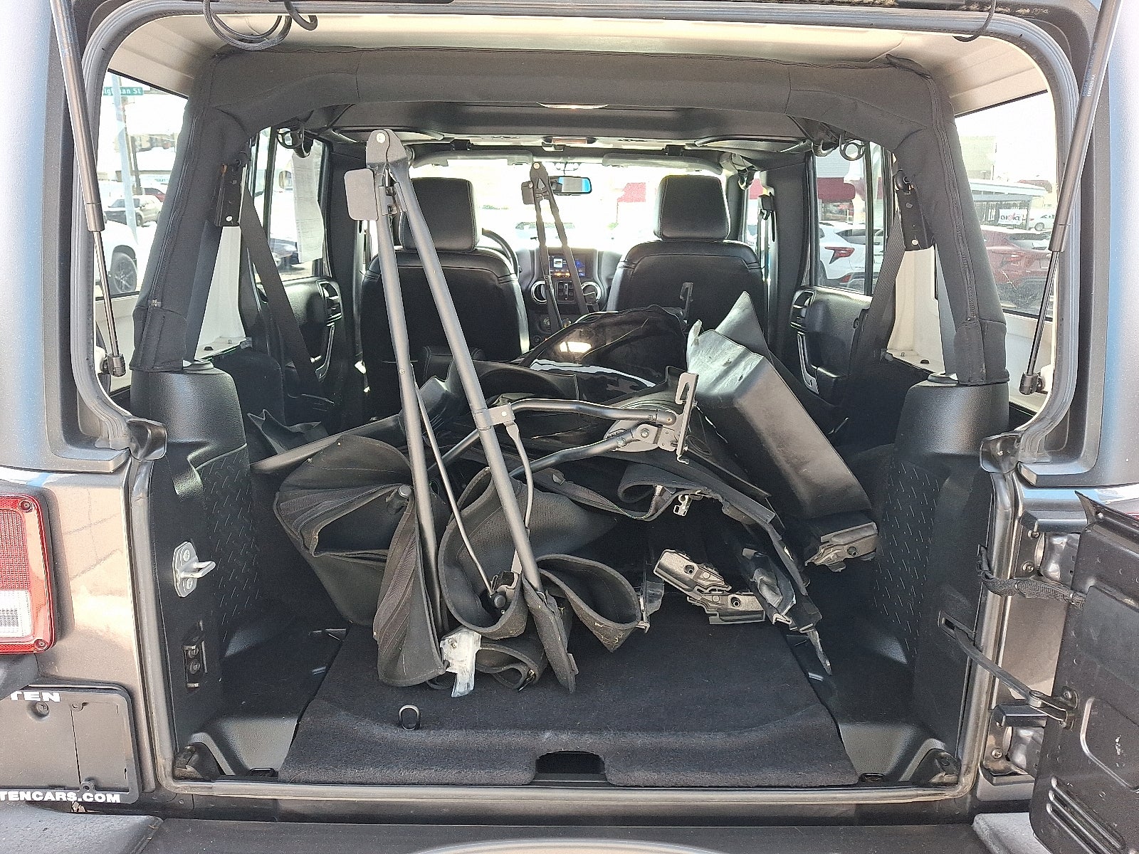 2017 Jeep Wrangler Unlimited Sahara 4x4 4WD