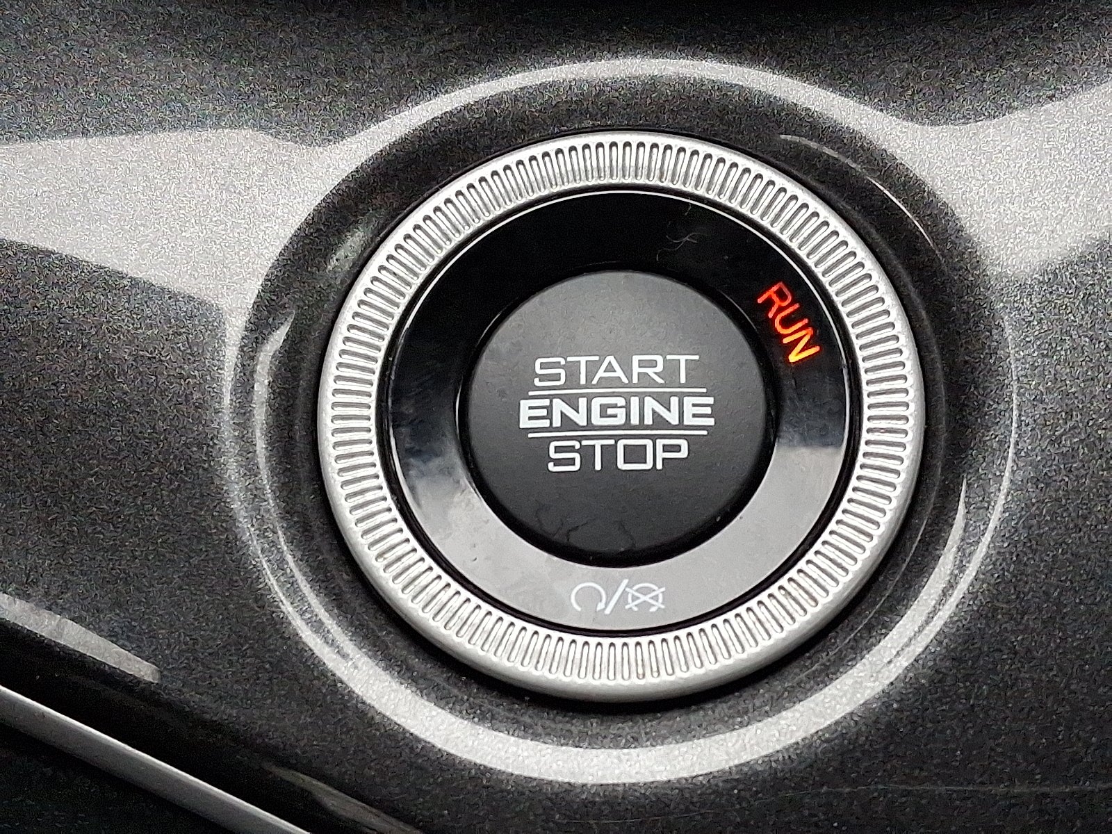 2023 Jeep Grand Cherokee Laredo 4x4 4WD