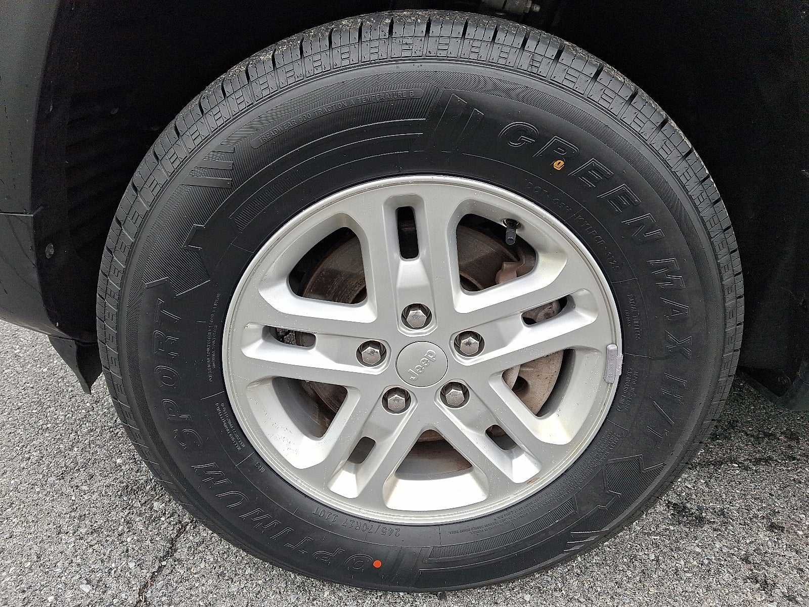 2023 Jeep Grand Cherokee Laredo 4x4 4WD