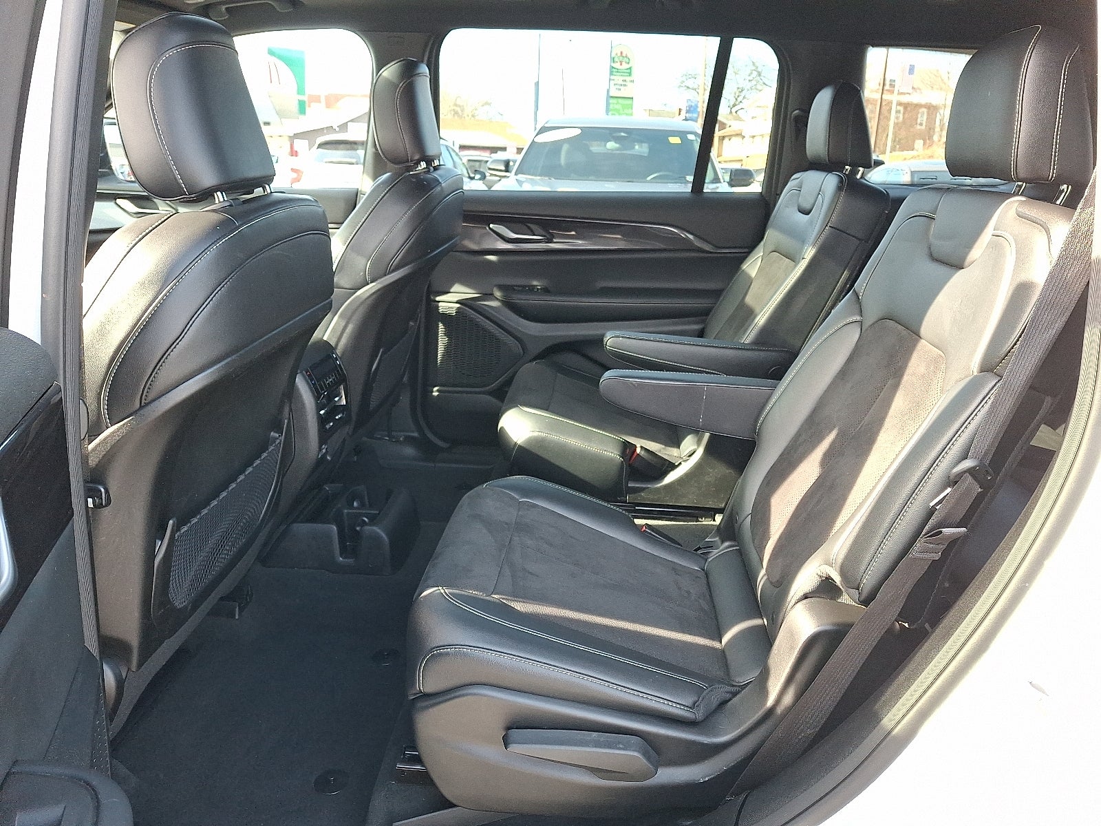 2023 Jeep Grand Cherokee L Altitude 4x4