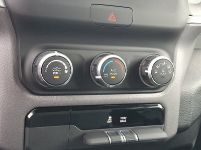 2022 RAM 1500 Big Horn Crew Cab 4x4 5'7" Box 4WD