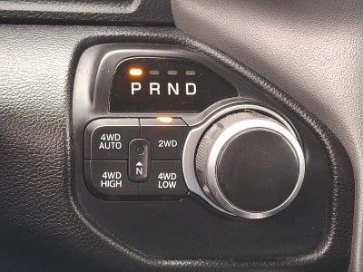 2019 RAM 1500 Big Horn/Lone Star Crew Cab 4x4 5'7" Box 4WD