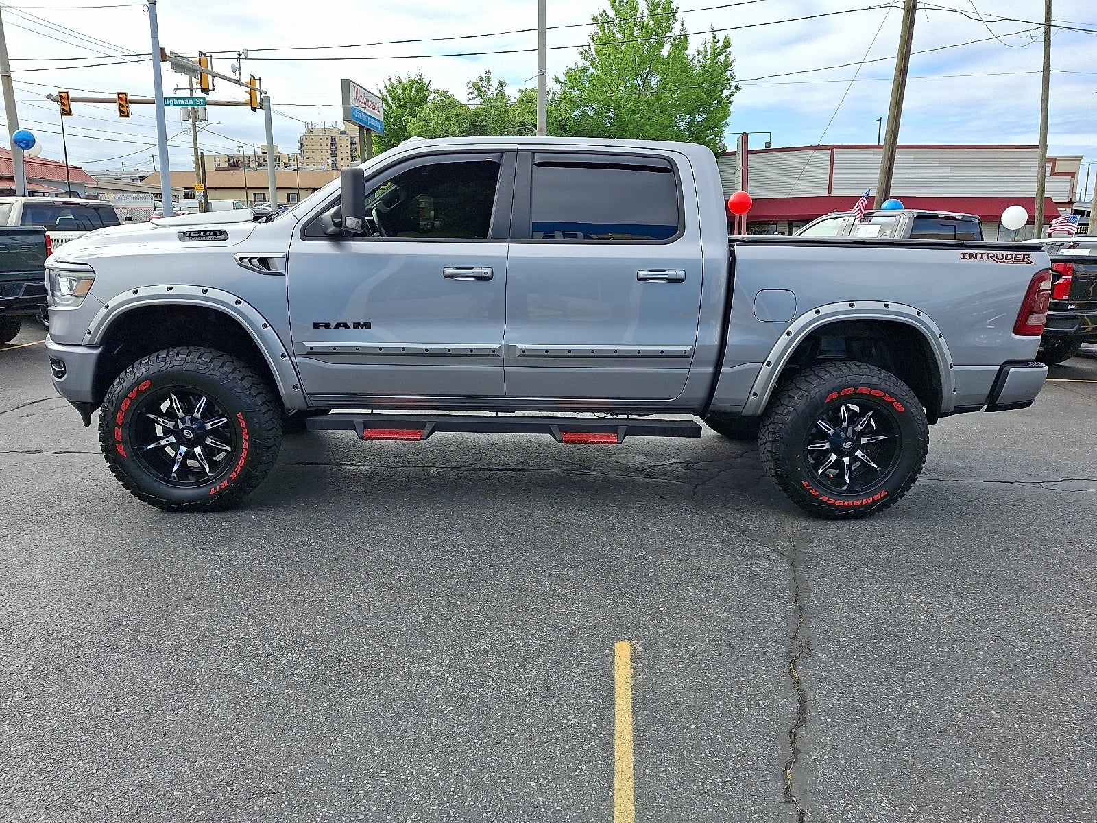2020 RAM 1500 Big Horn Crew Cab 4x4 5'7" Box 4WD