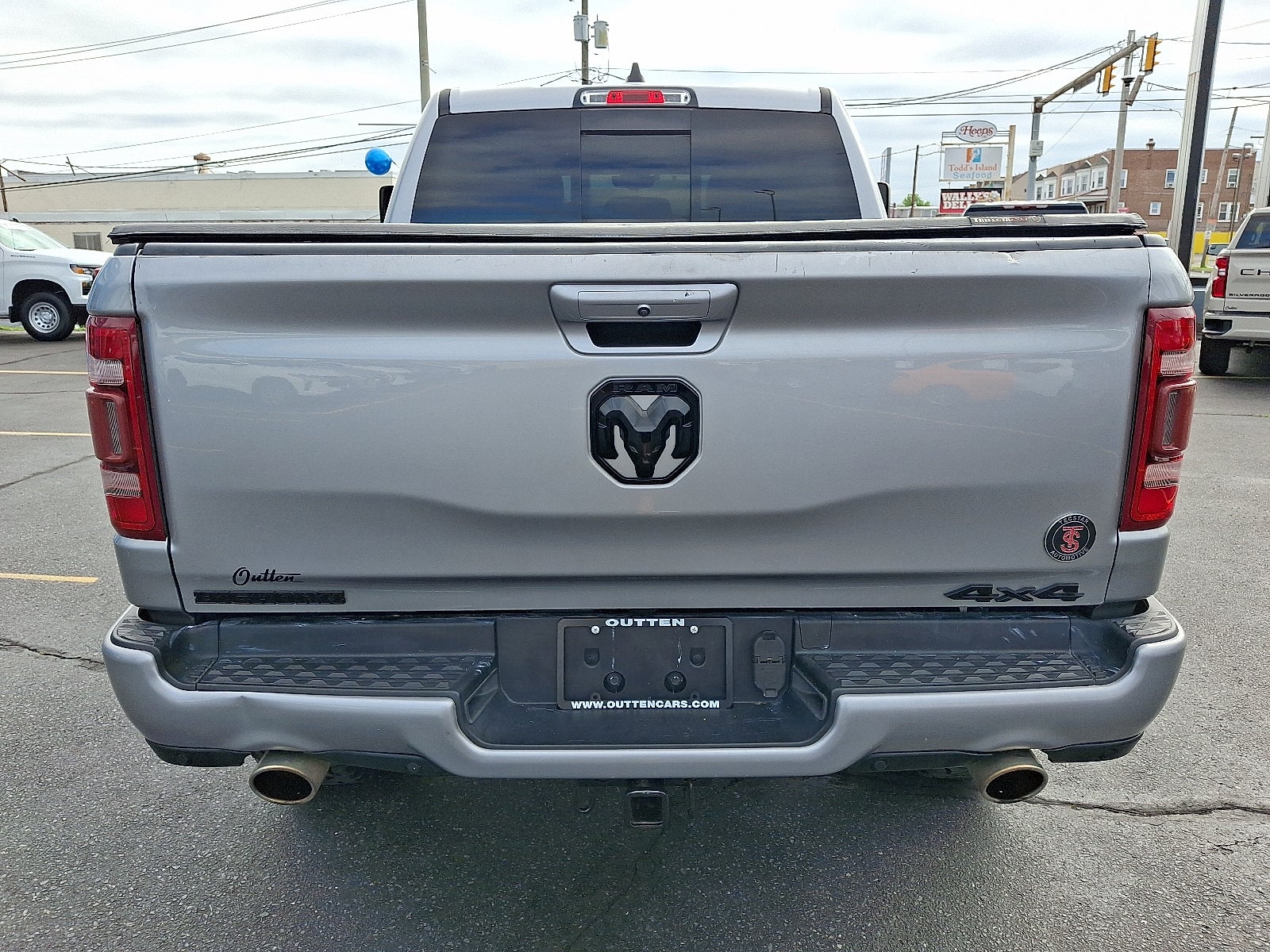 2020 RAM 1500 Big Horn Crew Cab 4x4 5'7" Box 4WD