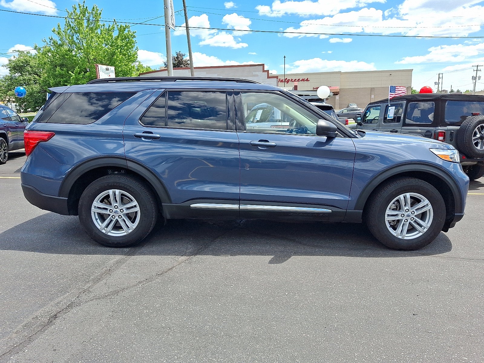 2021 Ford Explorer XLT 4WD