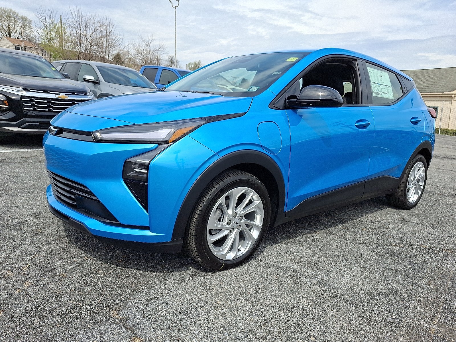 2027 Chevrolet Bolt LT FWD