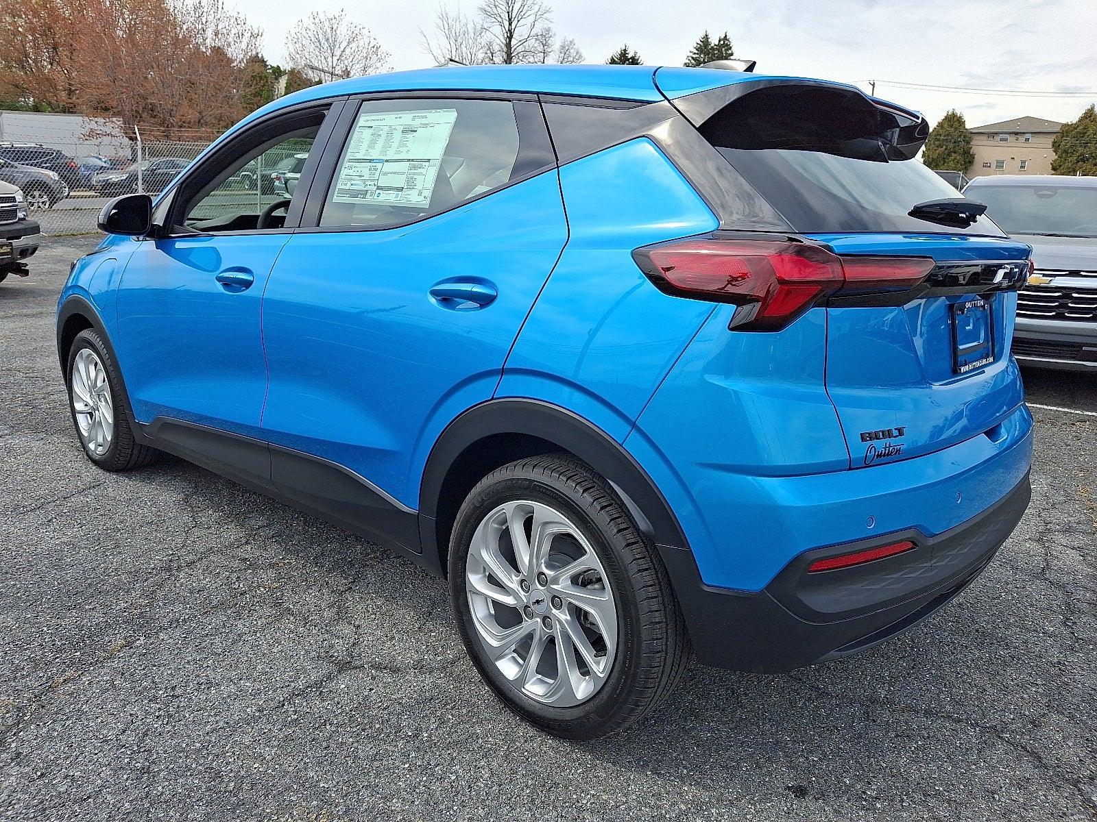 2027 Chevrolet Bolt LT FWD