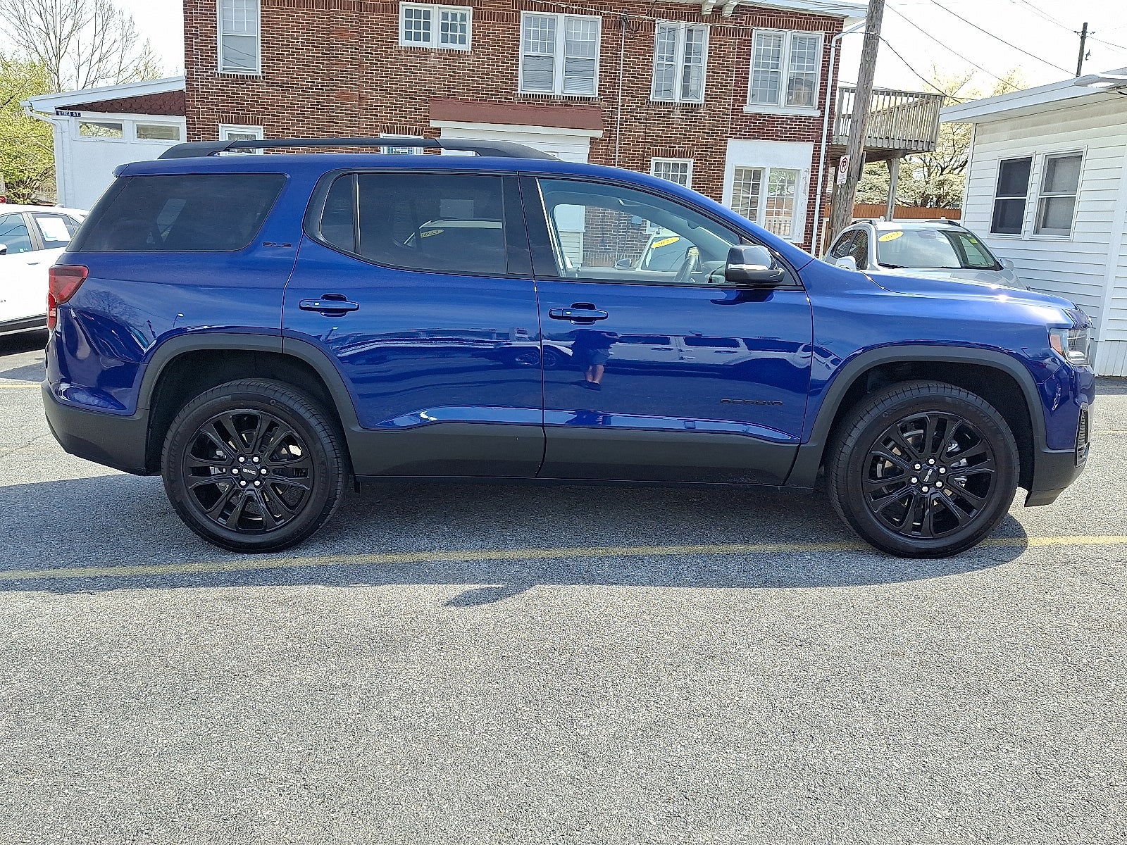 2023 GMC Acadia SLE AWD