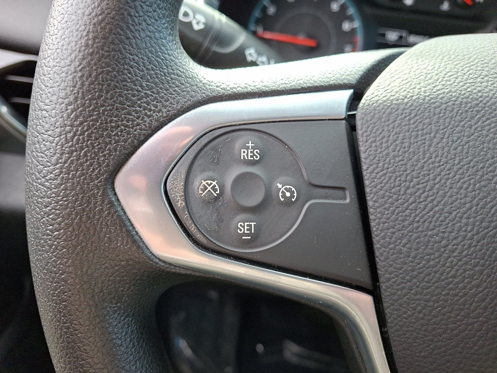 2021 Chevrolet Traverse LS FWD