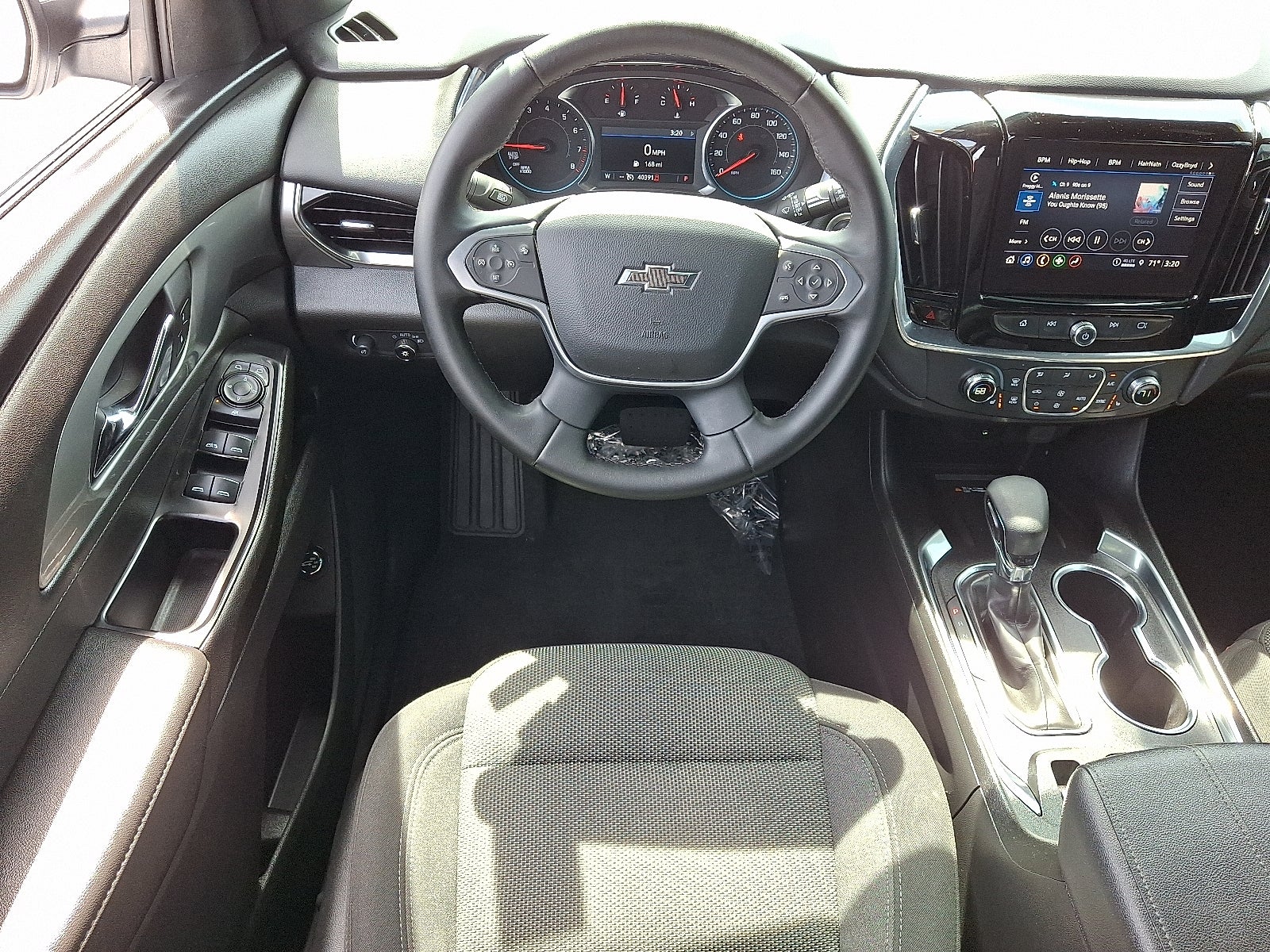 2023 Chevrolet Traverse LT Cloth AWD
