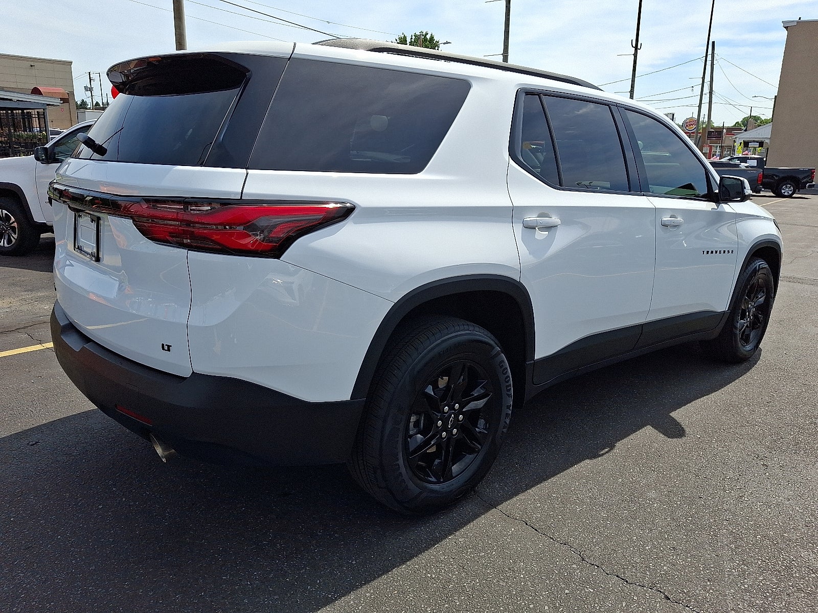 2023 Chevrolet Traverse LT Cloth AWD