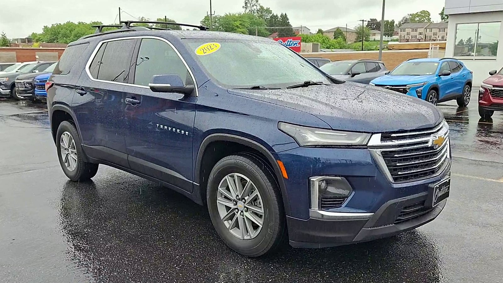 2023 Chevrolet Traverse LT Cloth