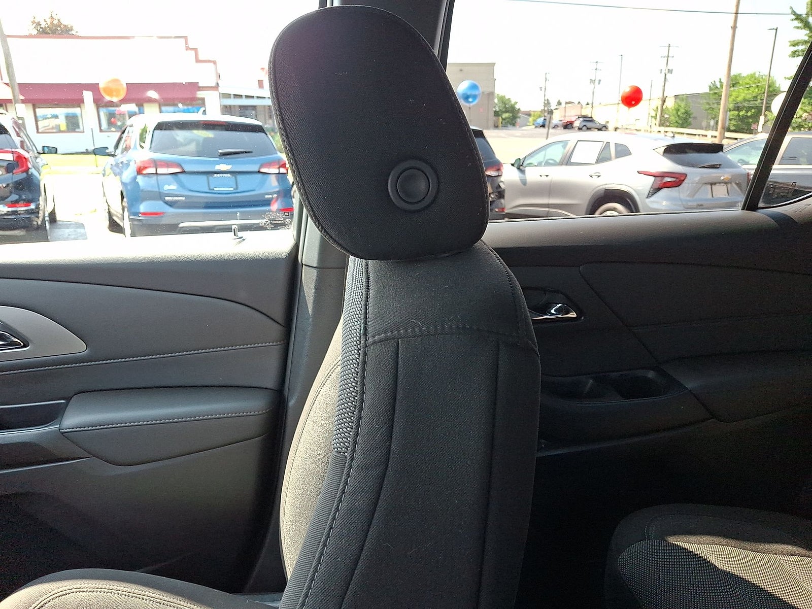 2023 Chevrolet Traverse LT Cloth AWD