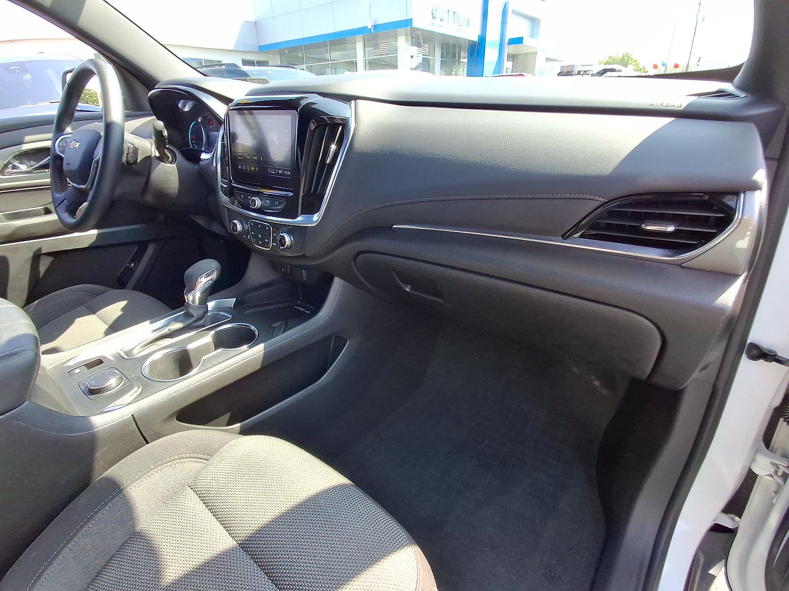 2023 Chevrolet Traverse LT Cloth AWD