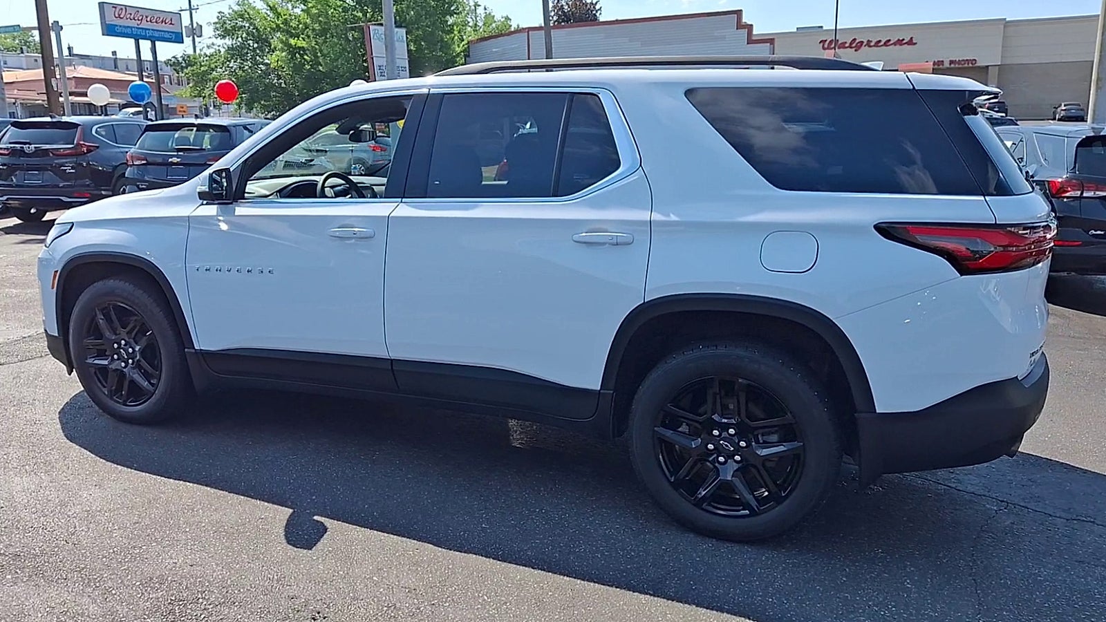2023 Chevrolet Traverse LT Cloth AWD