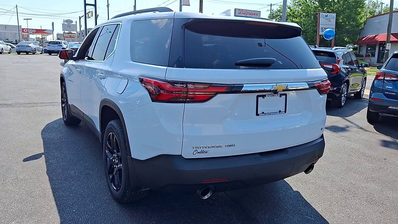 2023 Chevrolet Traverse LT Cloth AWD