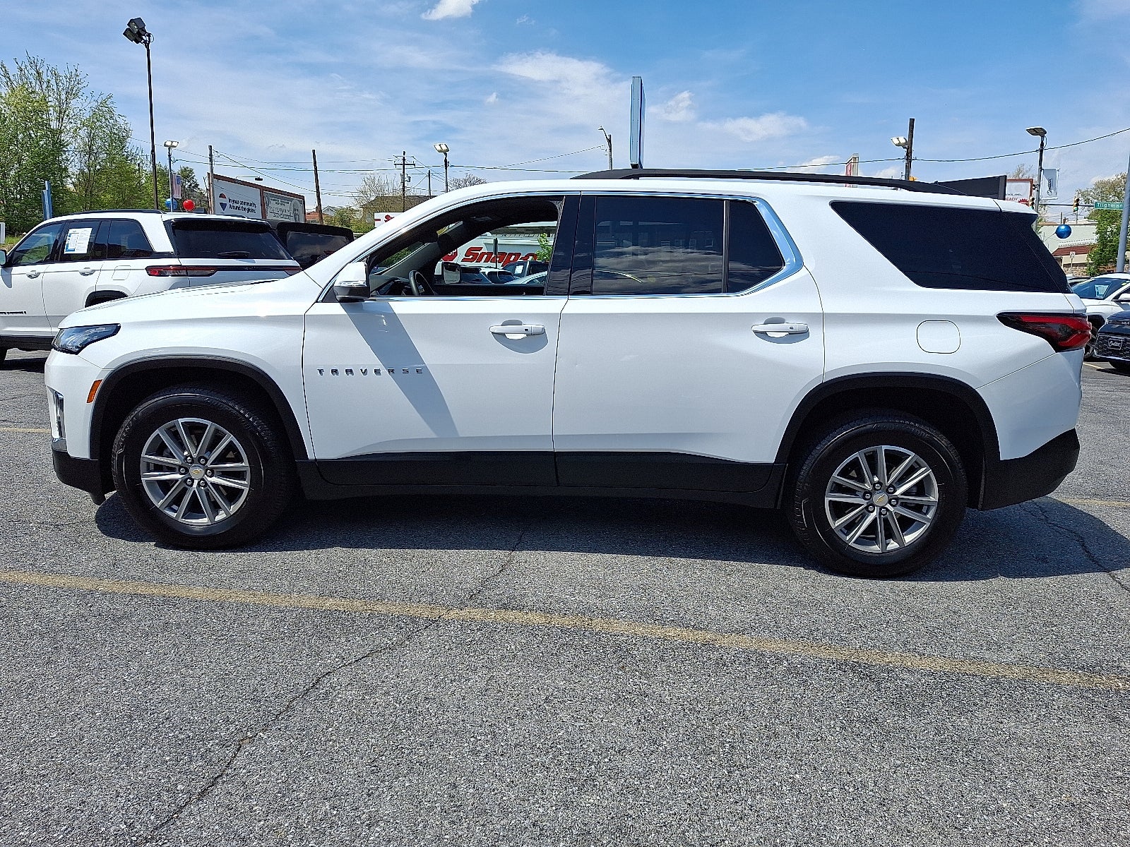 2023 Chevrolet Traverse LT Leather AWD