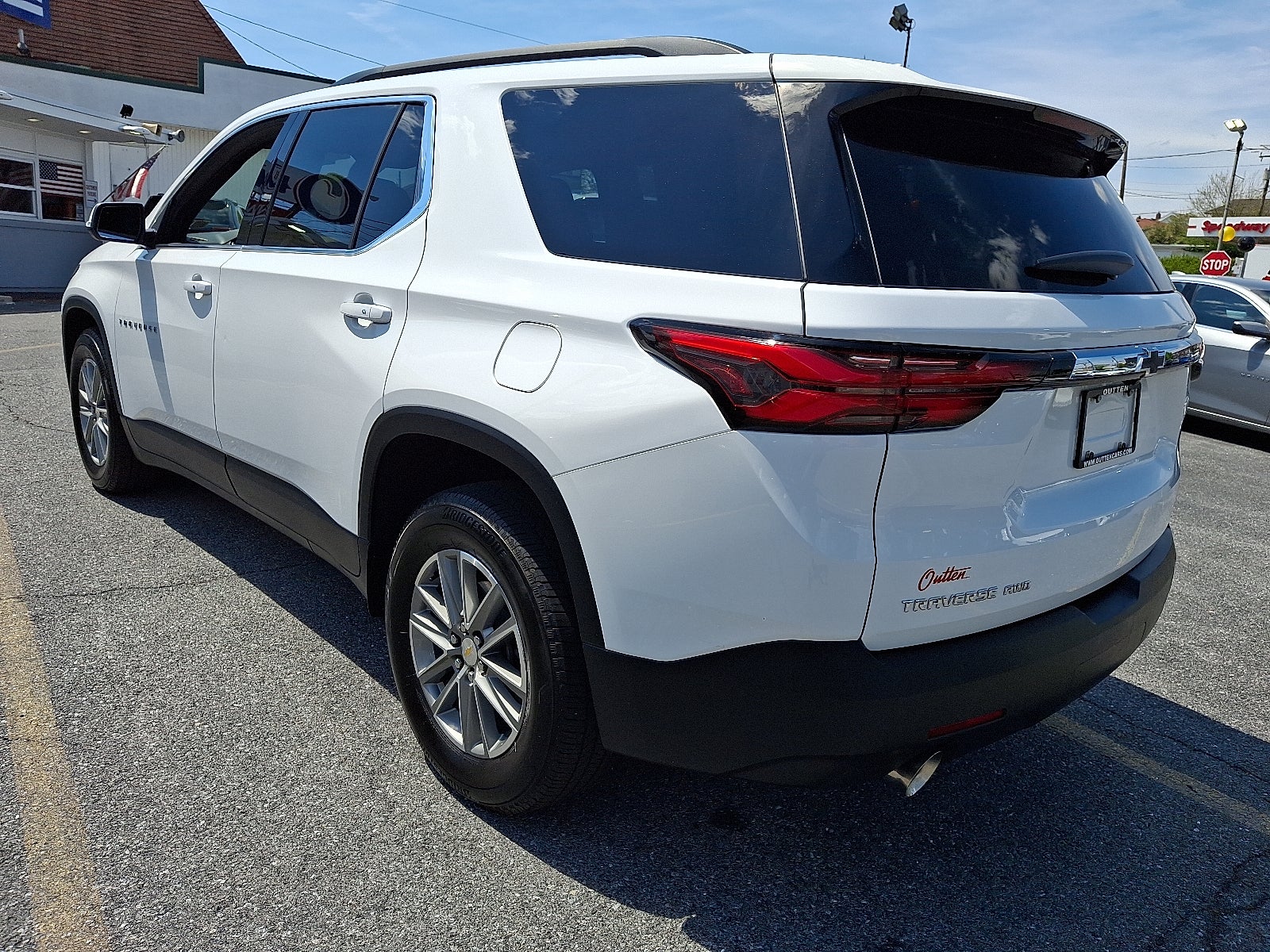 2023 Chevrolet Traverse LT Leather AWD