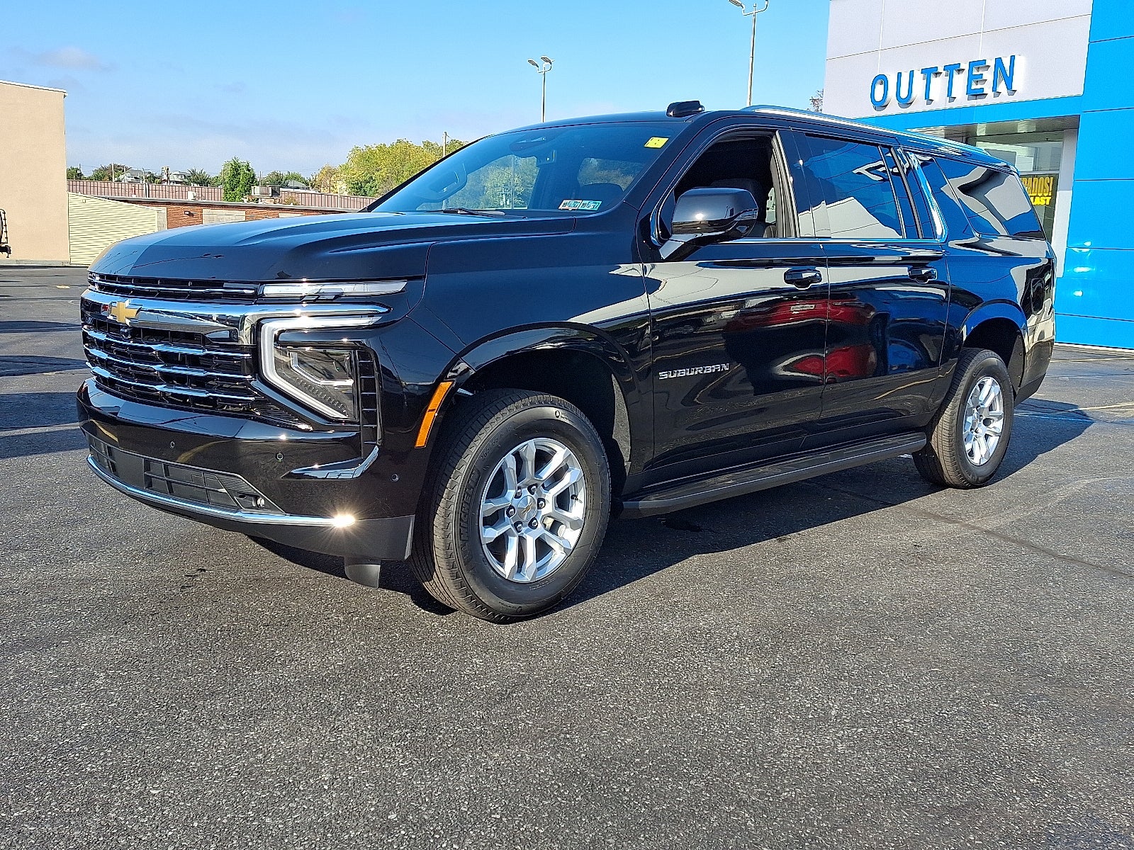 2027 Chevrolet Suburban LT 4WD