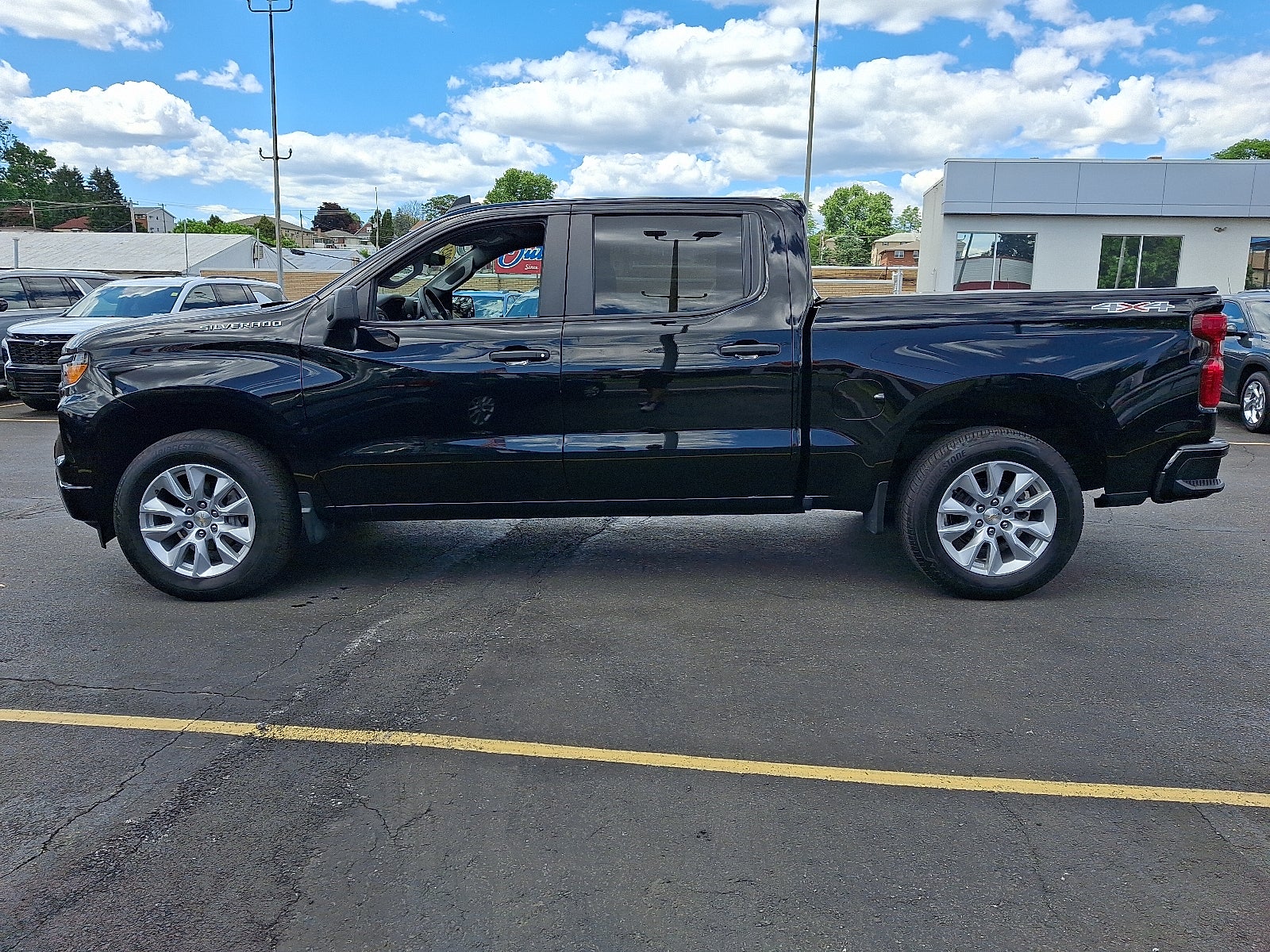 2023 Chevrolet Silverado 1500 Custom 4WD