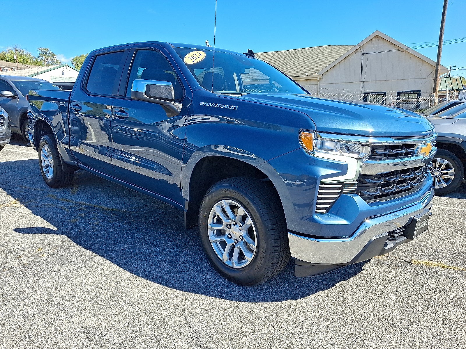 2024 Chevrolet Silverado 1500 LT (2FL) 4WD