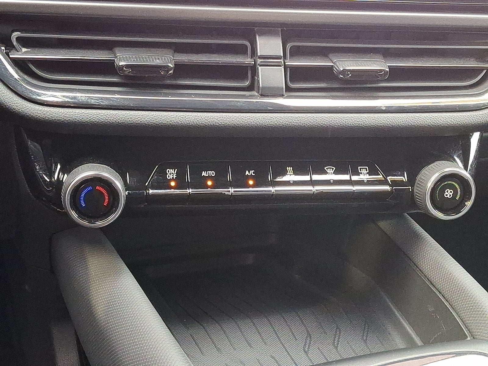 2024 Chevrolet Equinox EV RS FWD