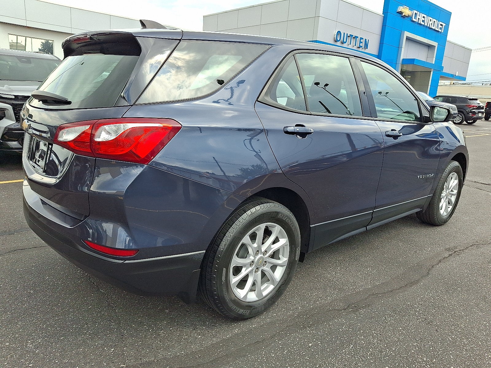 2019 Chevrolet Equinox LS FWD
