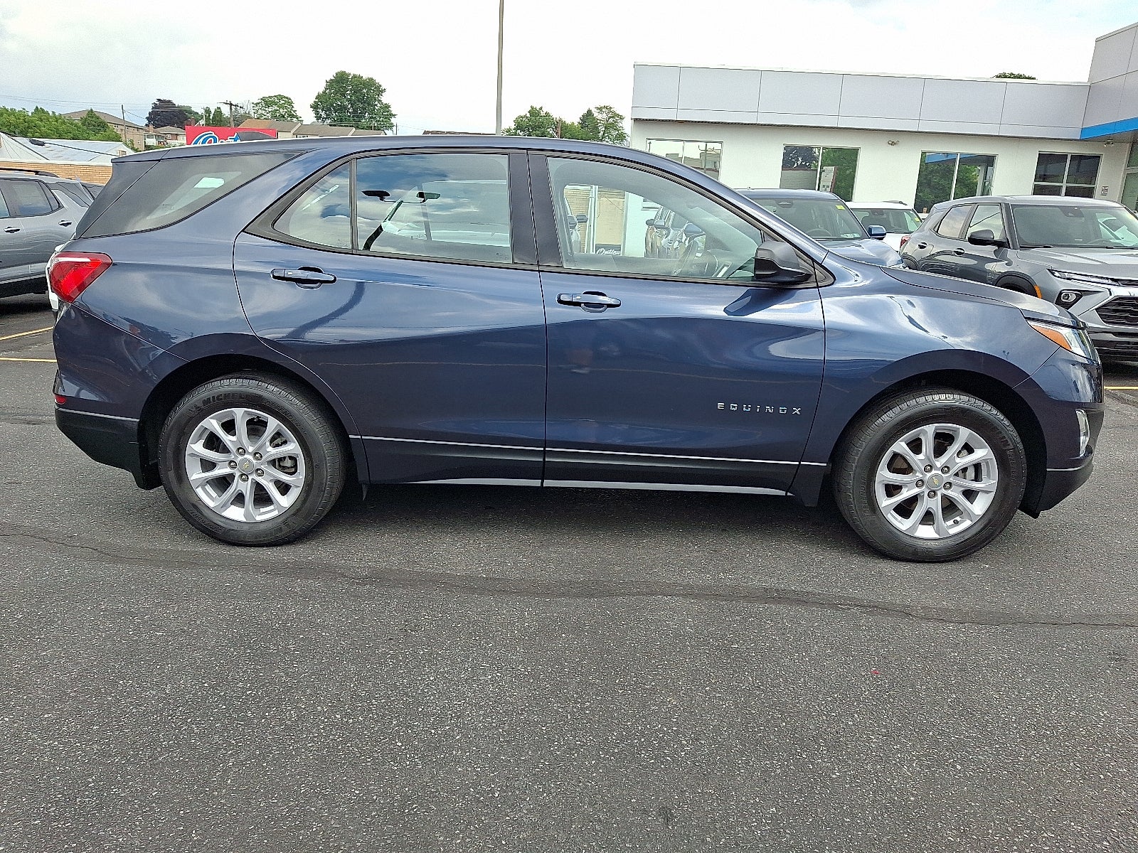 2019 Chevrolet Equinox LS FWD