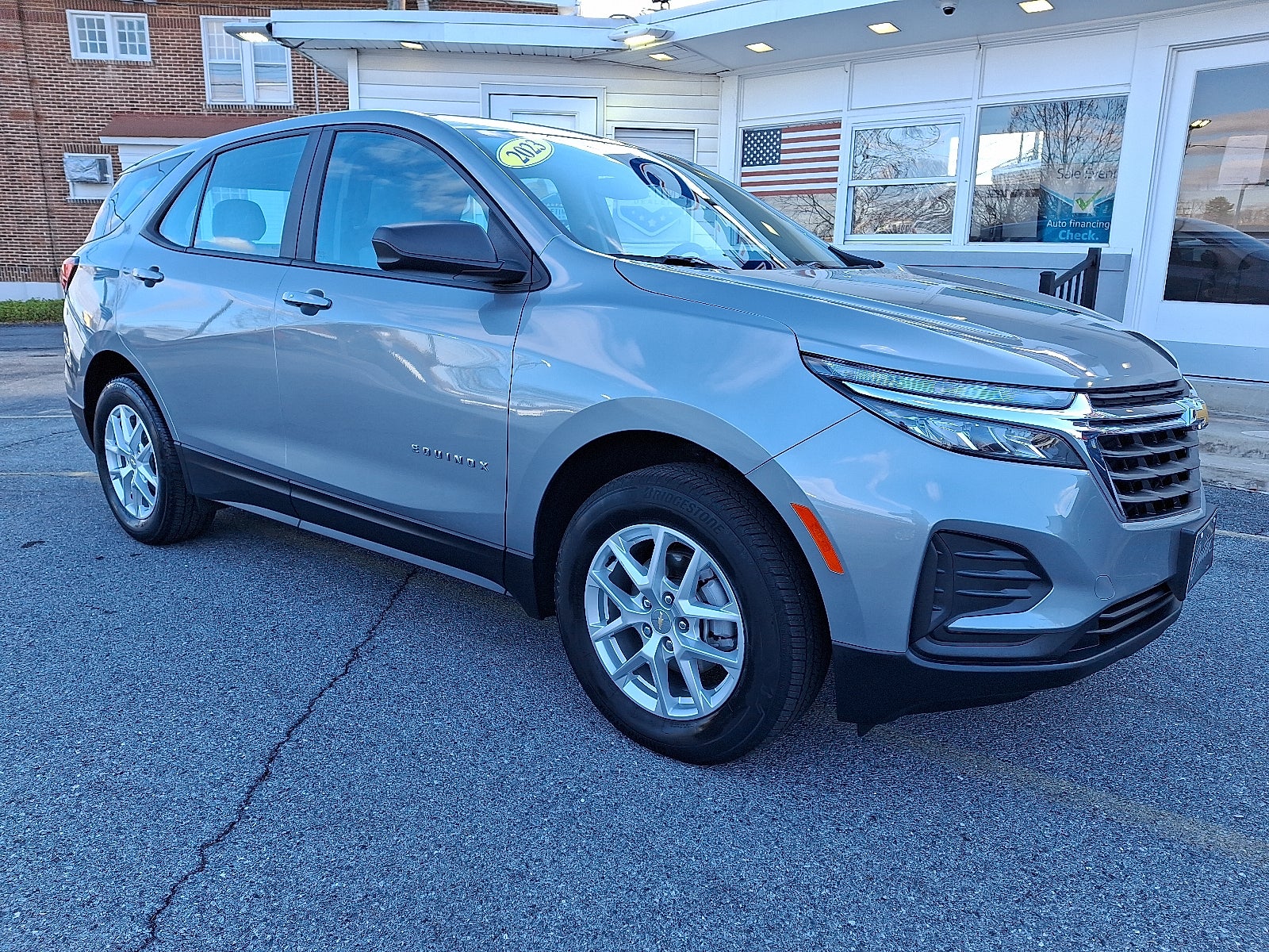 2023 Chevrolet Equinox LS