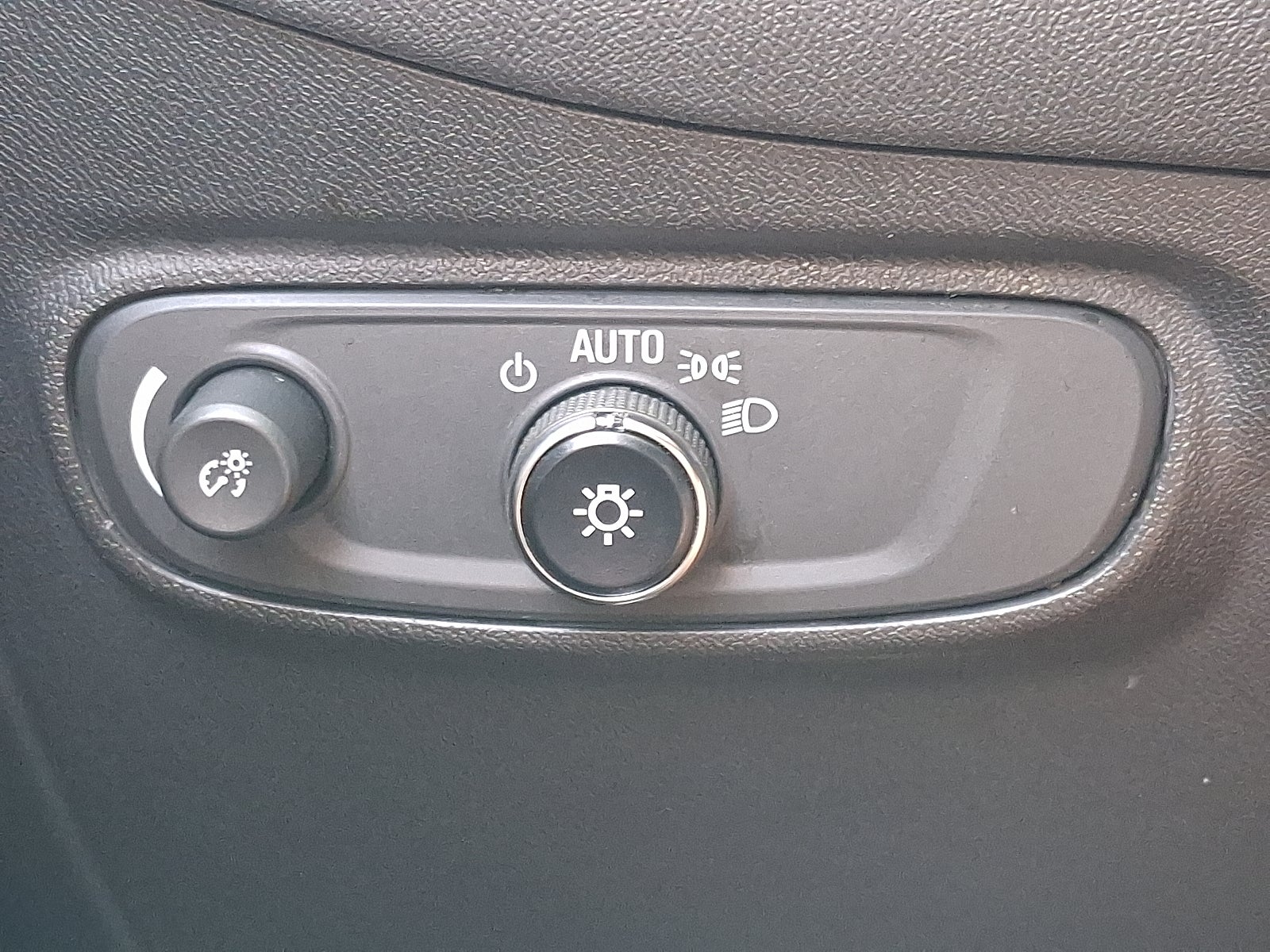 2022 Chevrolet Equinox LS AWD