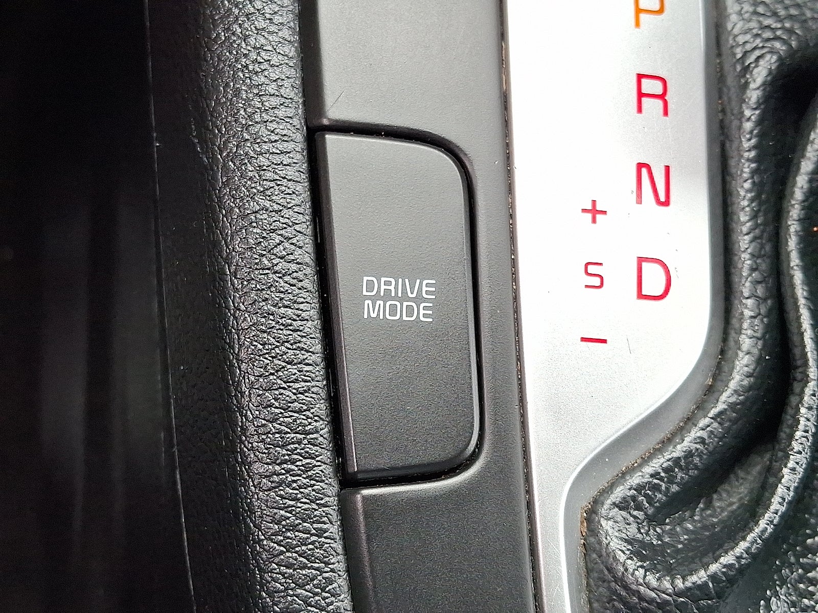 2024 Kia Forte LXS FWD