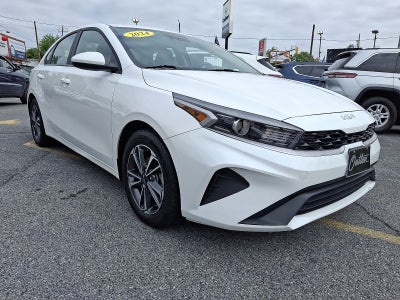 2024 Kia Forte LXS FWD