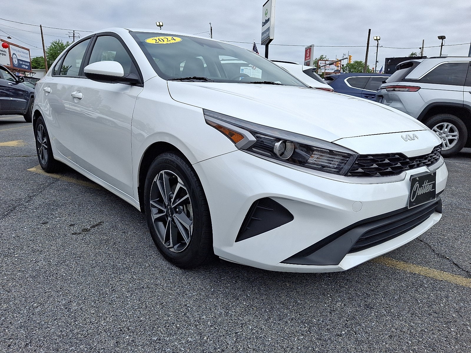2024 Kia Forte LXS FWD