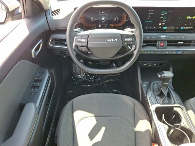 2025 Kia K4 LXS FWD