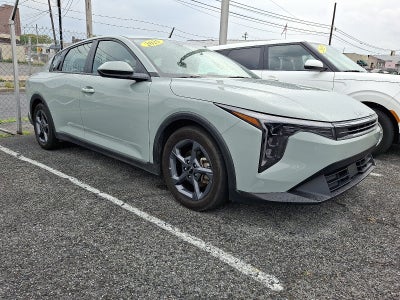 2025 Kia K4 LXS FWD