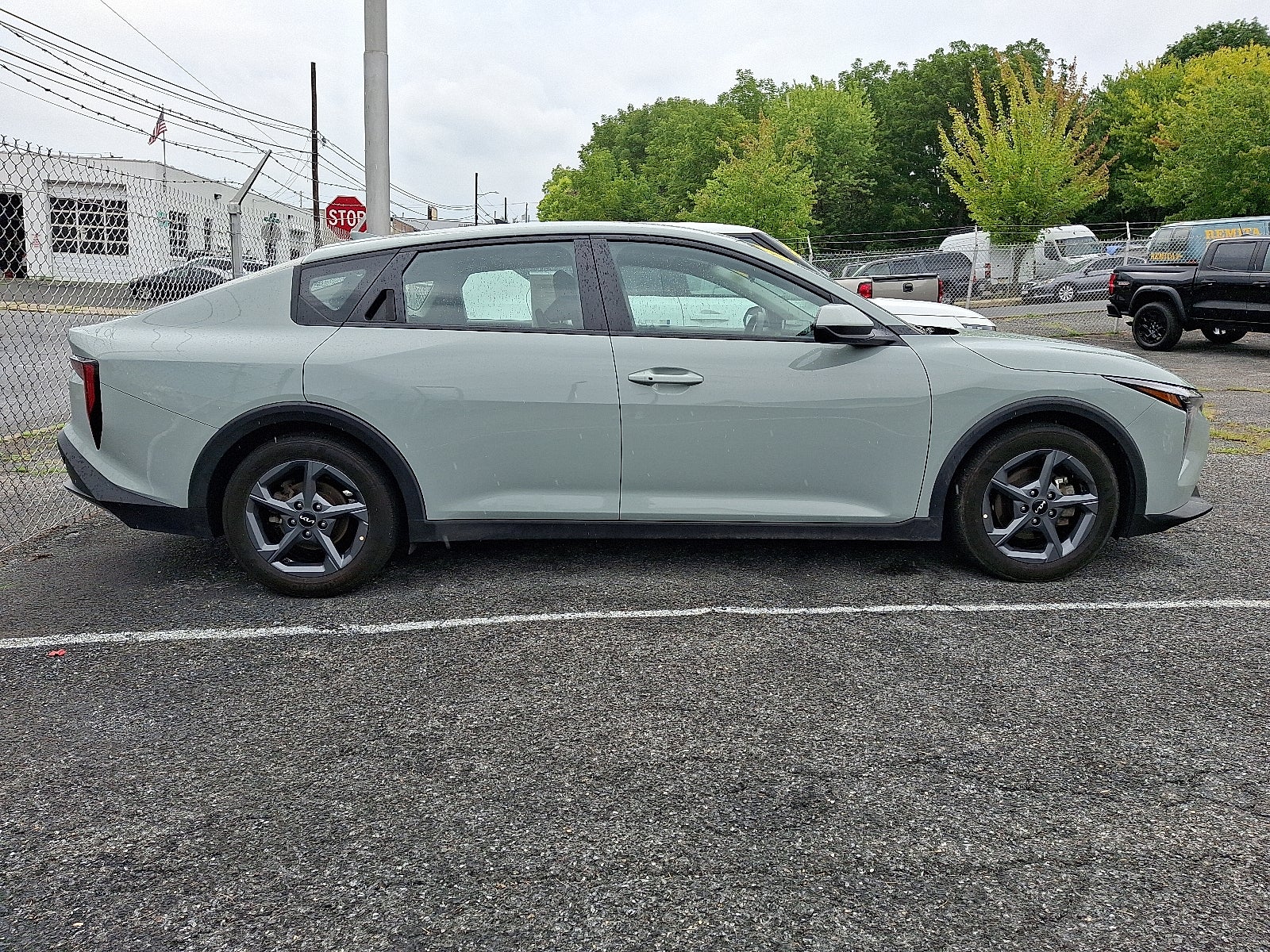2025 Kia K4 LXS FWD
