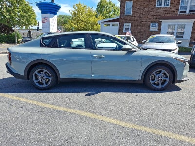 2025 Kia K4 LXS FWD
