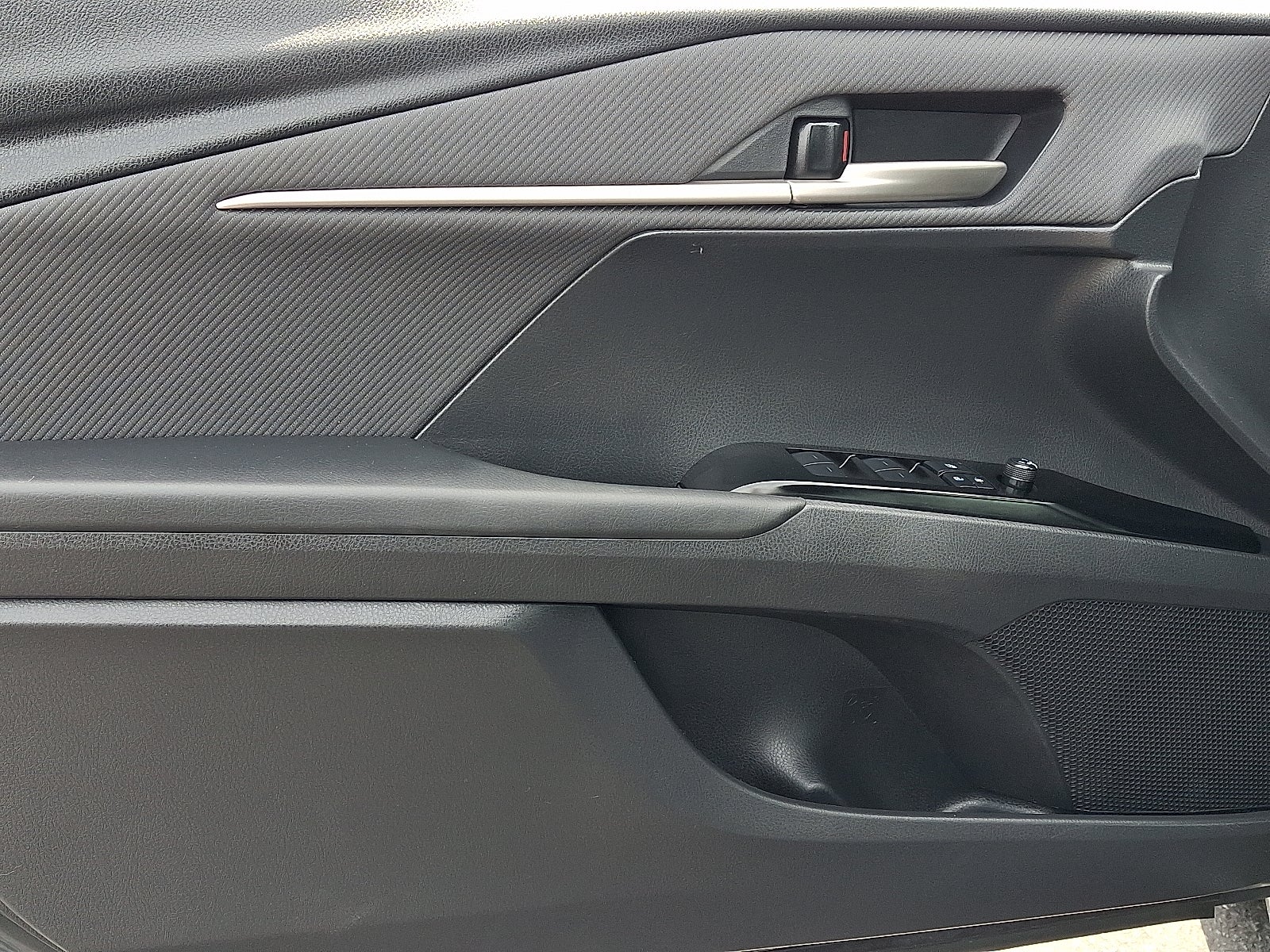 2025 Toyota Camry LE FWD