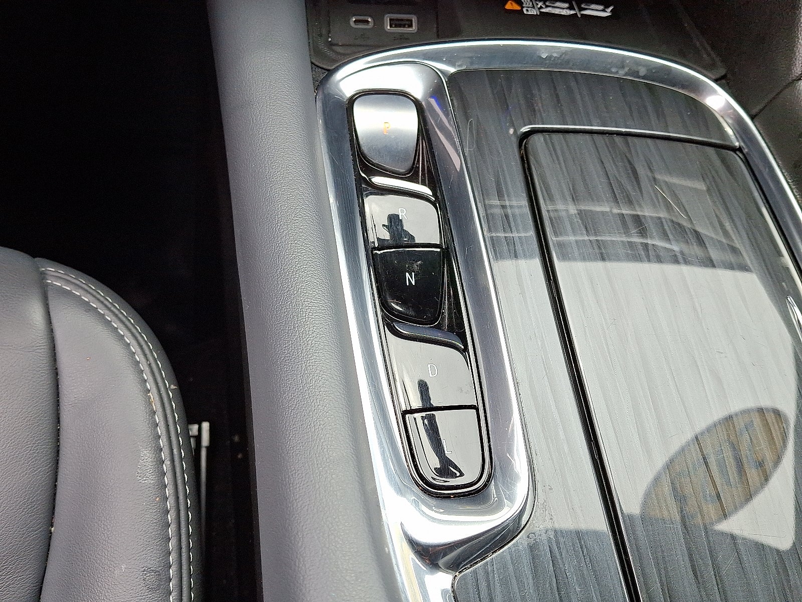 2023 Buick Enclave Essence AWD