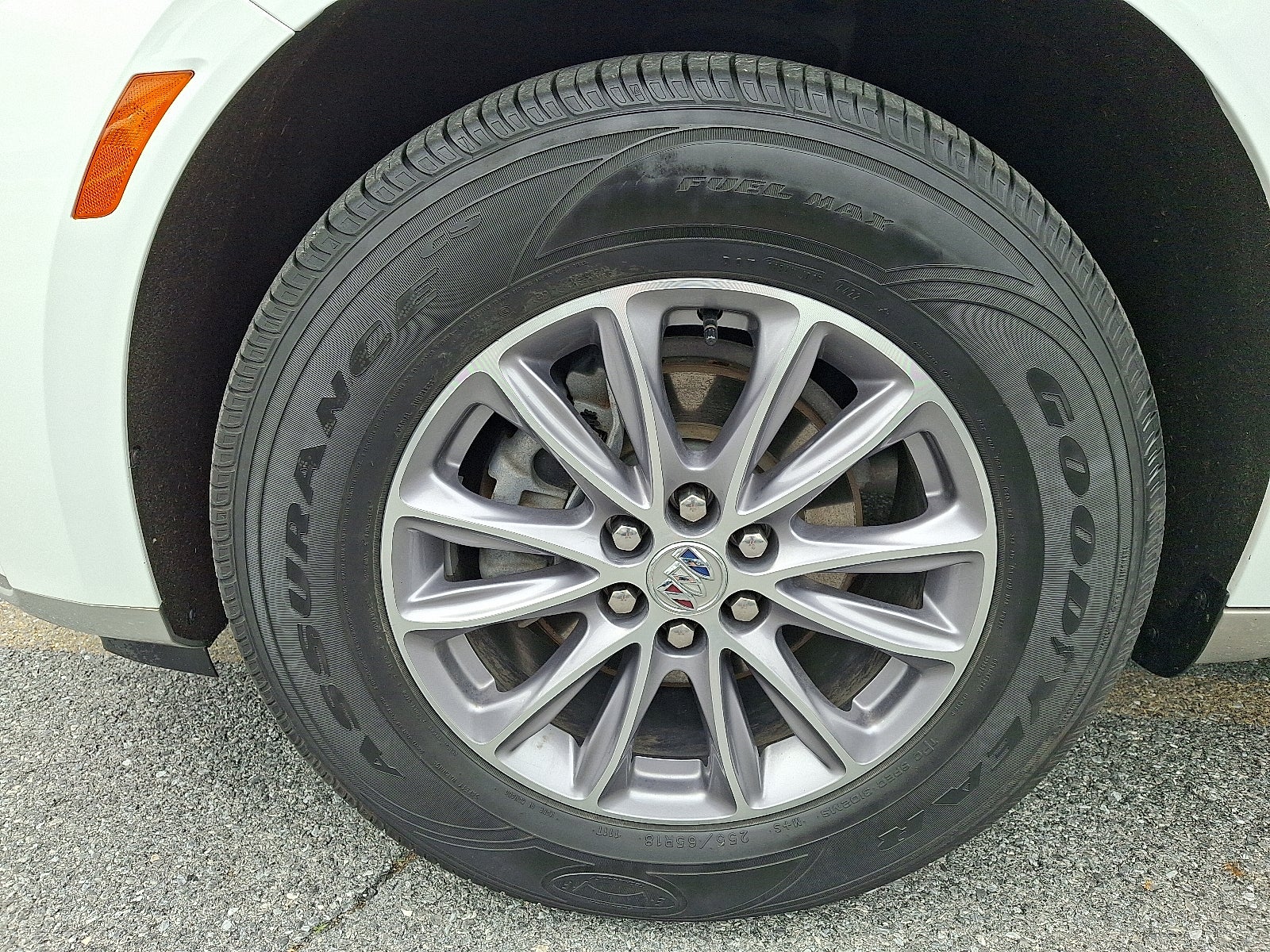 2023 Buick Enclave Essence AWD