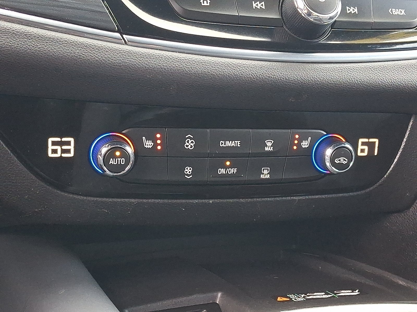 2023 Buick Enclave Essence AWD