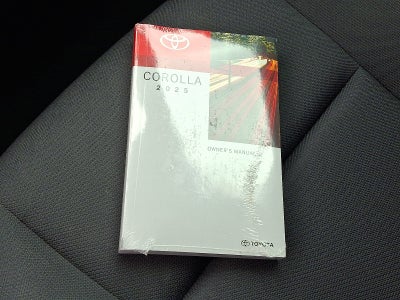 2025 Toyota Corolla LE FWD