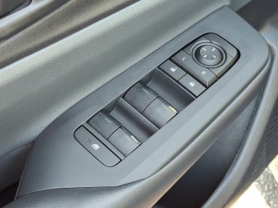 2025 Toyota Prius LE FWD