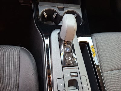 2025 Toyota Prius LE FWD