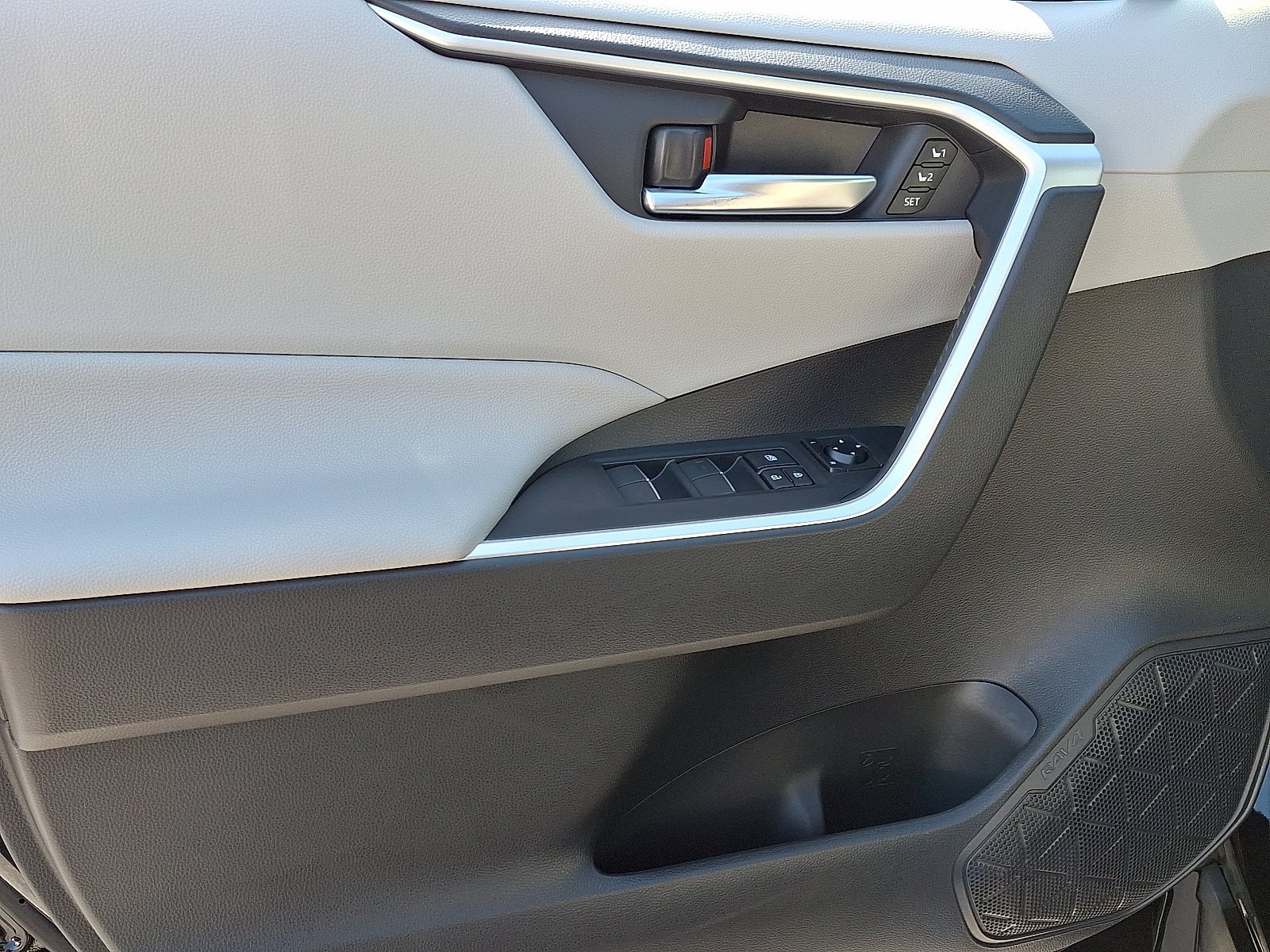 2020 Toyota RAV4 XLE Premium AWD