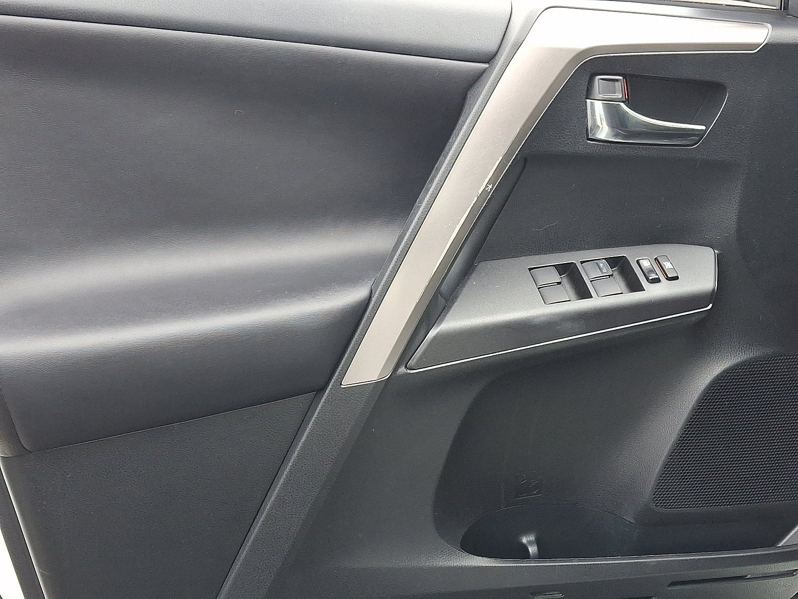 2018 Toyota RAV4 XLE AWD