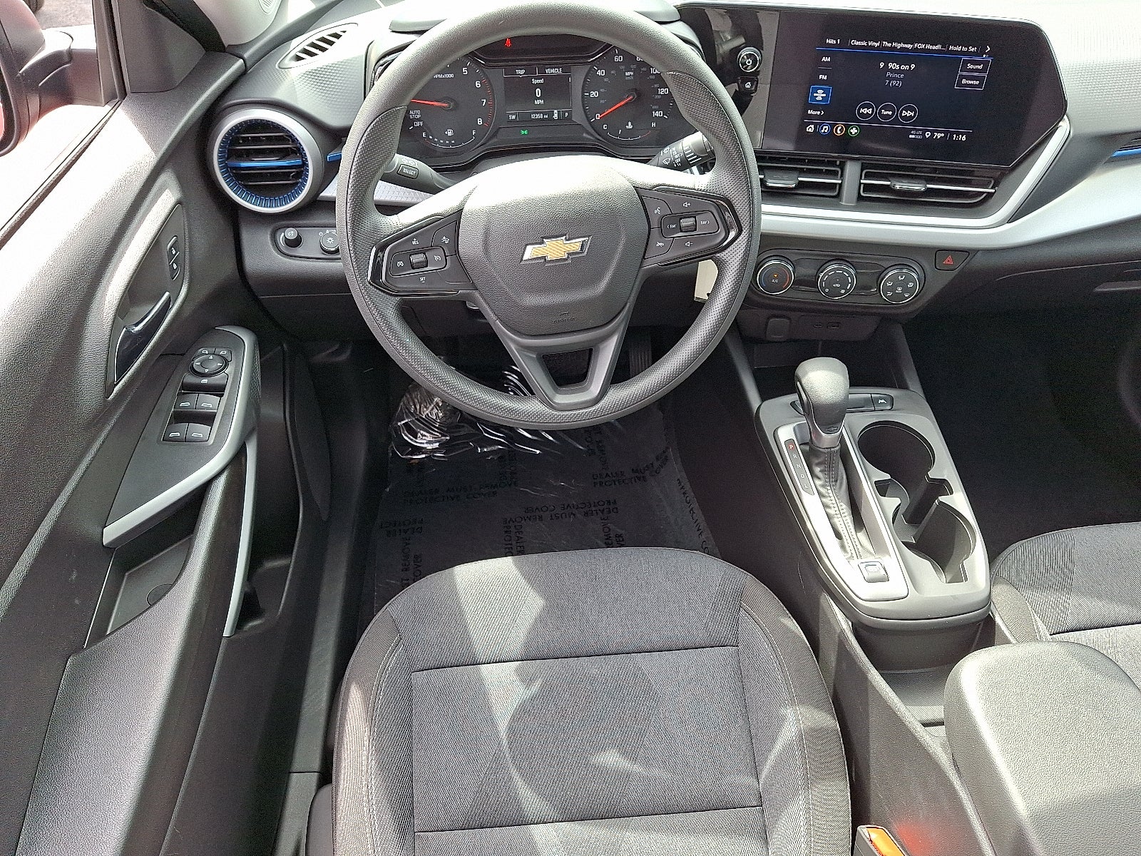 2024 Chevrolet Trax LS FWD