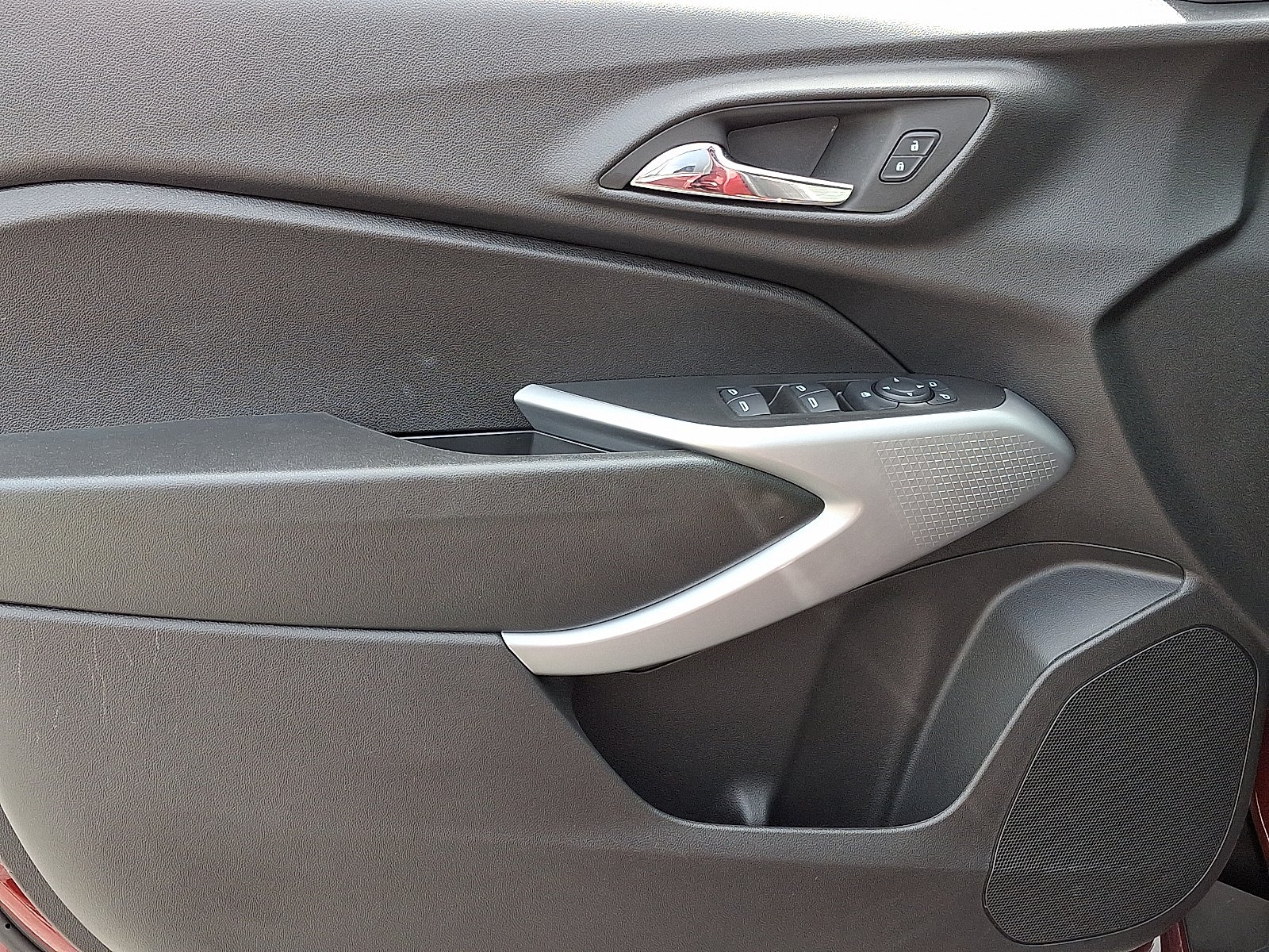 2024 Chevrolet Trax LS FWD