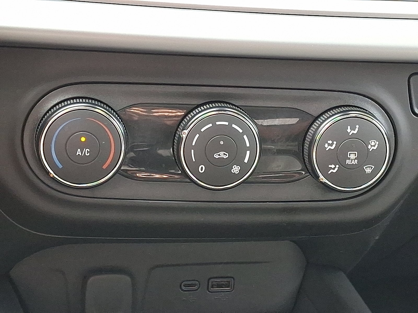 2024 Chevrolet Trax LS FWD